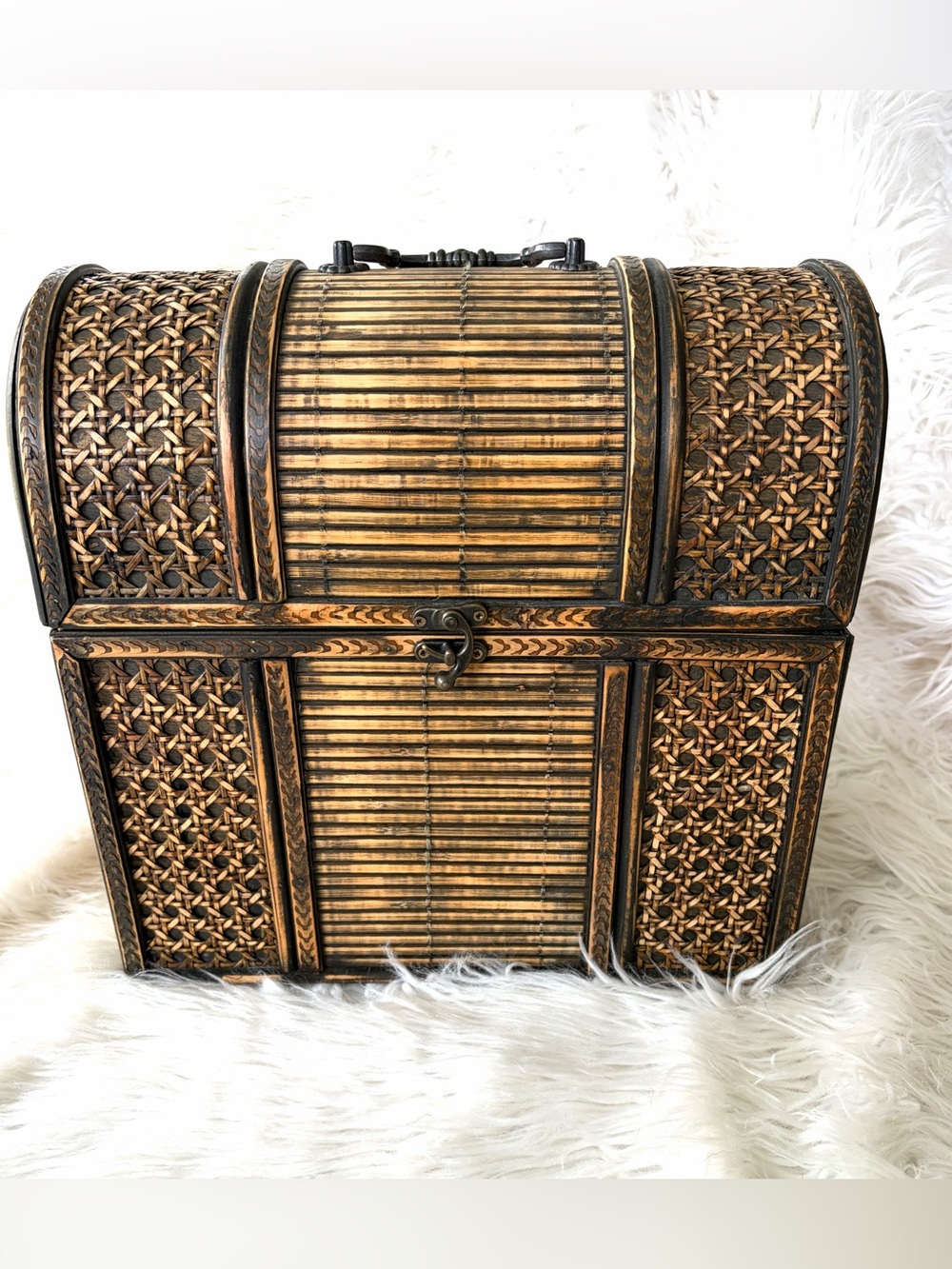 Bamboo Old World Wooden Treasure Chest Double Wine Box